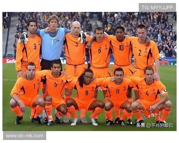 荷兰足球球星表现盘点与欧洲赛场精彩回顾